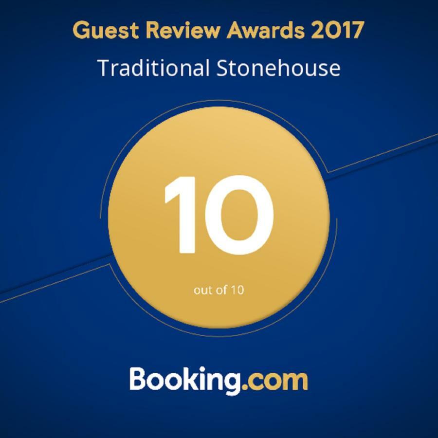 Traditional Stonehouse Potistika Buitenkant foto